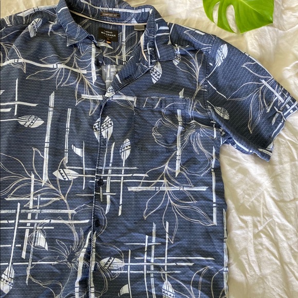 XL Quicksilver organic cotton Hawaiian button up